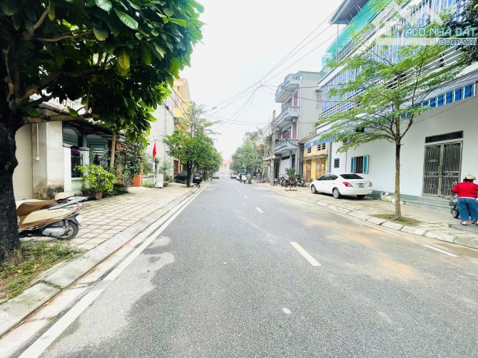 2ty450 BÁN ĐẤT TRUNG TÂM TP. PHỦ LÝ – GẦN HỒ VÂN SƠN – KINH DOANH TỐT