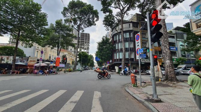 BÁN NHÀ 4 TẦNG, ĐƯỜNG PHÓ ĐỨC CHÍNH, P. NGUYỄN THÁI BÌNH, Q.1 GIÁ CHỈ NHỈNH 17 TỶ