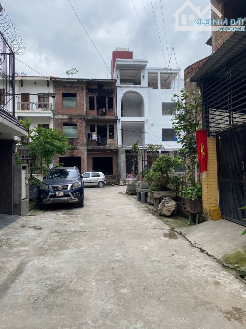 Biệt thự liền kề Cổ Nhuế - Ô tô tránh,Kinh doanh,DT 120m2 3 tầng ở sướng giá 25 tỷ