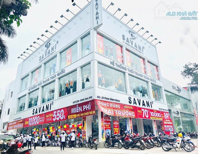 Bán gấp nhà 2 mặt tiền Trần Hưng Đạo, Quận 1 - (4,5x19m) - 3 Lầu - HĐT 90 tr/th - 31 Tỷ