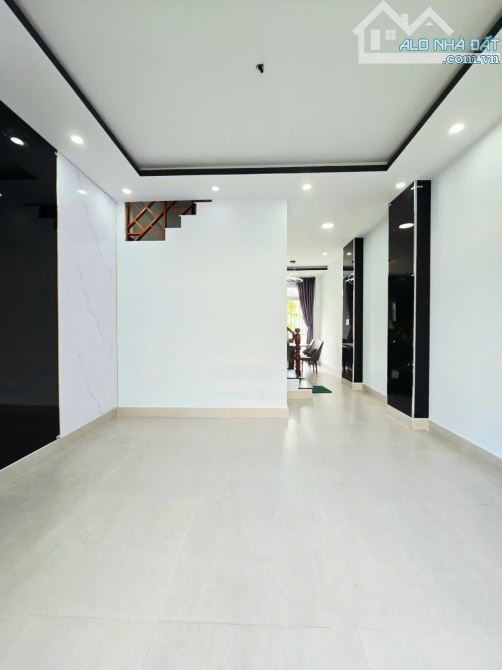 🏡 GẤP BÁN NHÀ 4 TẦNG - ĐƯỜNG Ô TÔ TRÁNH - GẦN NGÃ 3 TAM ĐA - CHỢ LONG TRƯỜNG - CHỈ 4.3TỶ.