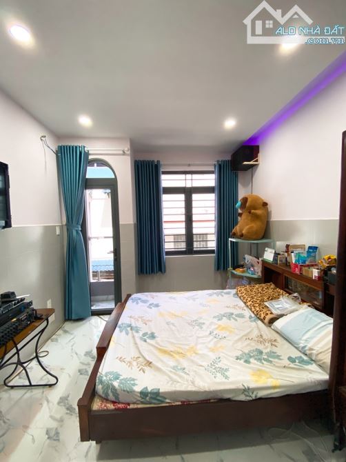 Nhà 3 lầu – Sổ hồng riêng – Tân Quy, Quận 7 – Chỉ 5.5 tỷ