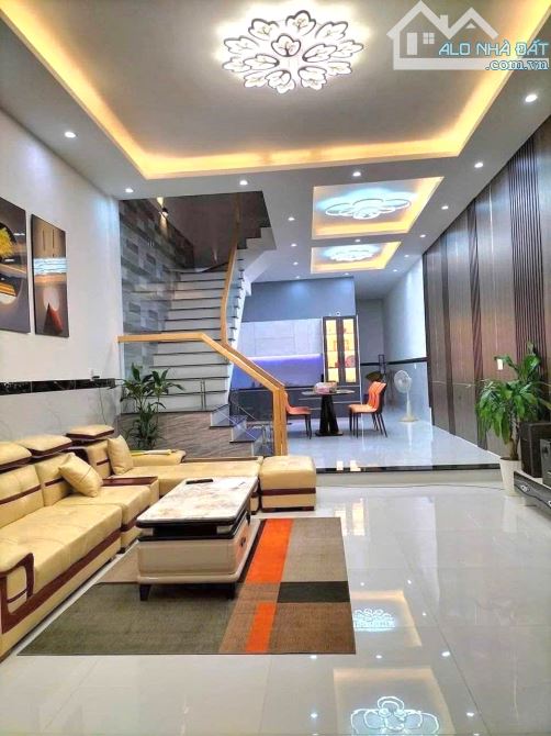 SIÊU PHẨ.M MẶT TIỀ.N NỘI BỘ LÊ VĂN QUỚI - NGÃ TƯ 4 XÃ - ( 4X16M )