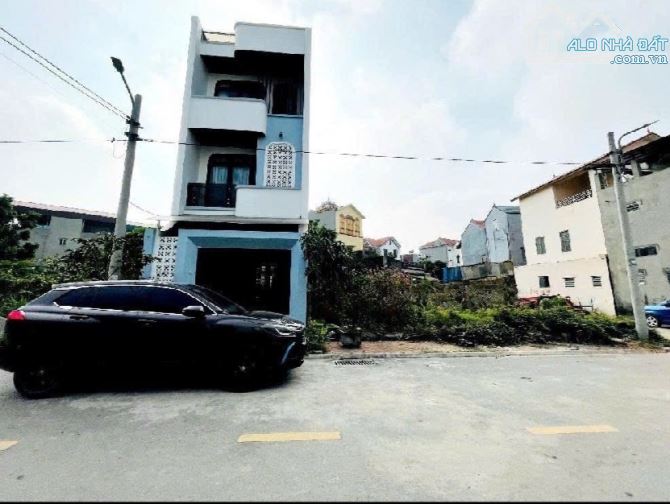 7.1 tỷ/69 M2/4.5 M tiền/ Đổng Xuyên/ Đặng Xá / Vỉa Hè Ô tô chán