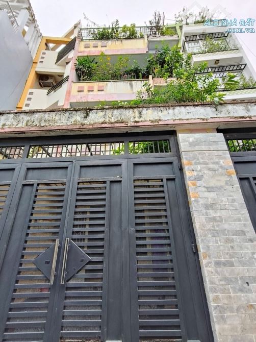 Nhà hẻm xe hơi thông Lê Quang Định, 99m2, 4 tầng ngang 6m, chỉ 14tỷ x