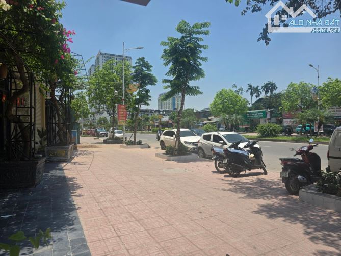 NHÀ ĐẤT HỒNG TIẾN 24 tỷ 120m MẶT TIỀN 7m NGÕ Ô TÔ, LONG BIÊN HÀ NỘ