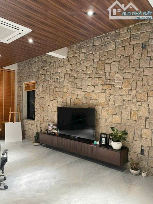 💥SIÊU PHẨM ĐẦU TƯ DÒNG TIỀN 21PN SANG XỊN MỊN + MẶT TIỀN + PENHOUSE CÓ HỒ BƠI CHỦ ĐANG Ở