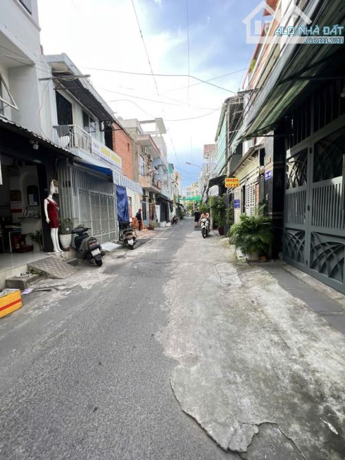 *Bán Gấp Nhà mặt tiền đường Đô Đốc Lộc Tân Phú 93m2,2 Tầng BTCT Nhỉnh 10 tỷ