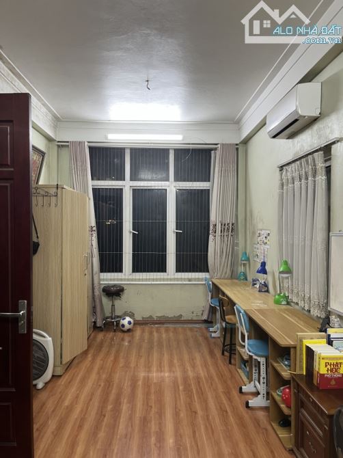HOÀNG QUỐC VIỆT–LÔ GÓC–DÂN XÂY–THOÁNG SÁNG–MT 5.8M–GIÁ 10.3 TỶ–CẦU GIẤY