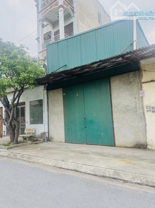 BÁN ĐẤT CHÍ TRUNG TÂN QUANG -MẶT NGÕ KINH DOANH-VỈA HÈ-103M2-MT6M-7,65 TỶ