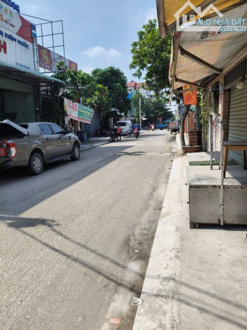 NGỘP BANK Nhà 2 tầng Mặt tiền đường TX22 phường TX Q12, dt 69m2 (4,5mx15m), Đường 16m - 11