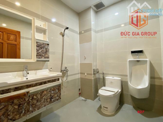 Bán nhà 1 trệt 3 lầu 2 mặt tiền trước sau đường Nguyễn Ái Quốc gần PCCC giá 12,9 tỷ - 1