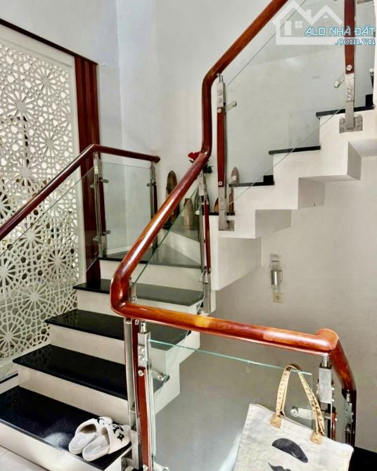 Phố Trương Định - ngõ 176 thông sang phố Nguyễn An Ninh - trước nhà 4m - thoáng - 37m2 - 1