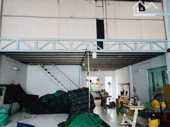 BÁN NHÀ XƯỞNG 1/30M TÔ KÝ HÓC MÔN  DÒNG TIỀN GIÁ ĐẦU TƯ. - 1
