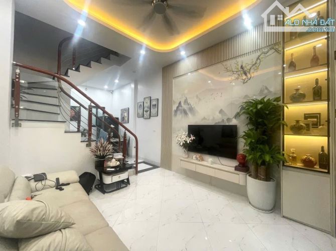 Bán Nhà Dân Xây Gần Ô Tô, KĐT Đại Kim, 6.5 Tỷ, Sổ Đẹp, Ở Ngay, Công Năng Đầy Đủ! - 1