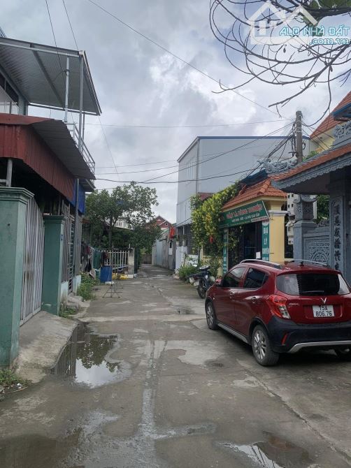 Chuyển nhượng lô đất mặt ngõ thông, ô tô ra vào thoải mái ngay Lương Quán - 1
