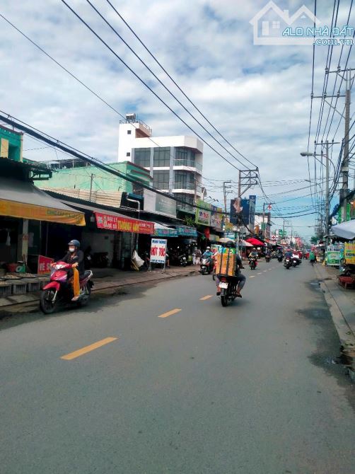 bán gấp nhà mặt tiền chợ 1A vào đường 1C gần đường võ văn vân ấp 7 vĩnh lộc B - 1