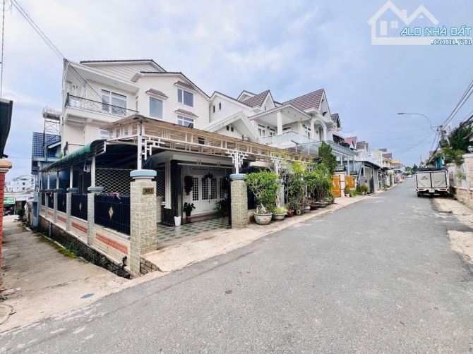 Bán nhà riêng 2 mặt tiền Bế văn Đàn, p12, Đà Lạt, 5 tỷ, 113m2, giá rể nhất khu vực. - 1