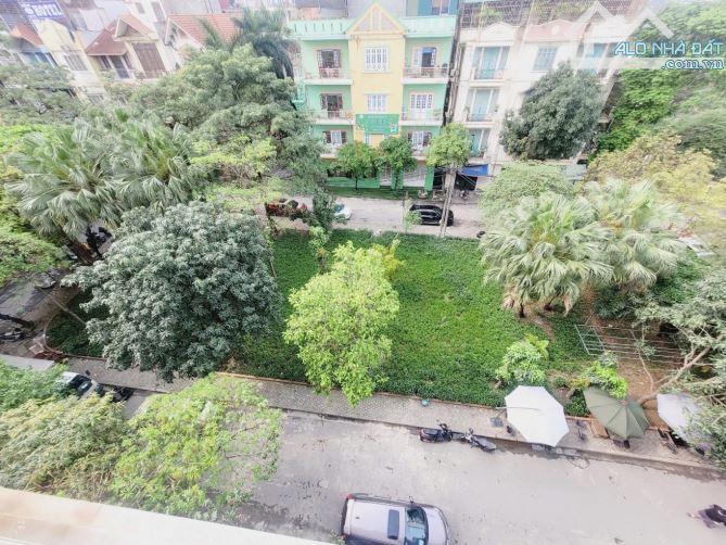 BÁN GẤP BIỆT THỰ LINH ĐÀM, DT 240m2, MT 12m, GIÁ 52 tỷ - 1