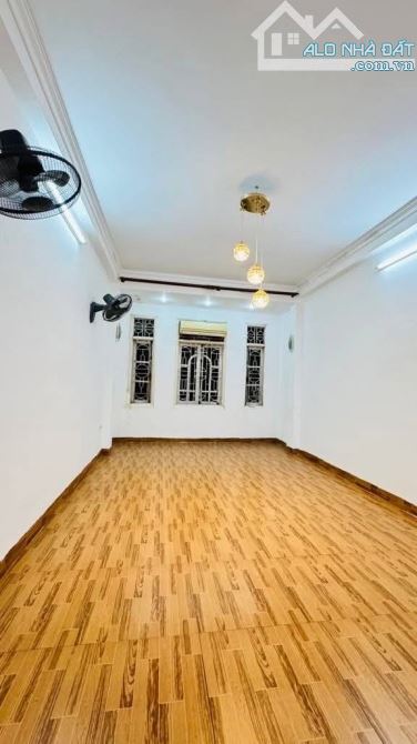 BÁN NHÀ TRUNG TÂM QUẬN ĐỐNG ĐA PHÂN LÔ - Ô TÔ- KINH DOANH -VĂN PHÒNG  GIÁ 19 TỶ - 1