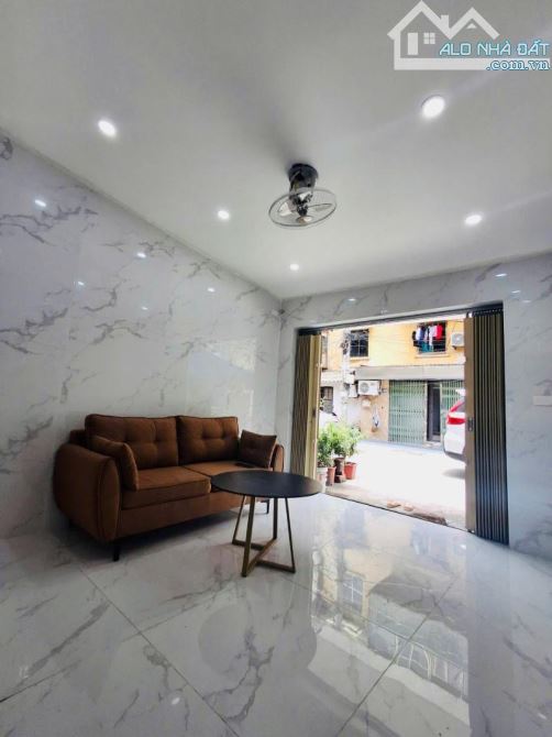 40m Nhà 2 mặt thoáng- Kinh Doanh - Ô tô đỗ tại cửa 2,68 tỉ thạch bàn - 1