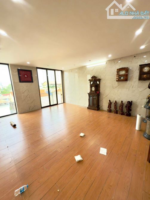 Nhà Nguyễn Văn Huyên 52M 7 tâng thang máy ô tô tránh - 1