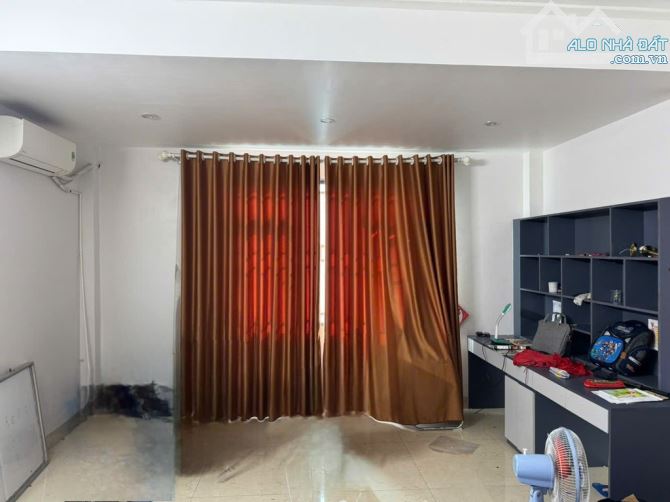 Nhà đẹp 4 tầng ở ngay, ngõ thông ô tô Đại Đồng, Đại Mạch. Hơn 6 tỷ - 1