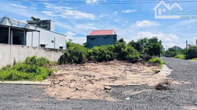 BÀ CHỊ CẦN LÔ GÓC 2 MẶT TIỀN VIEW BIỂN LỘC AN- NGAY ĐƯỜNG VEN BIỂN VŨNG TÀU BÌNH CHÂU - 1
