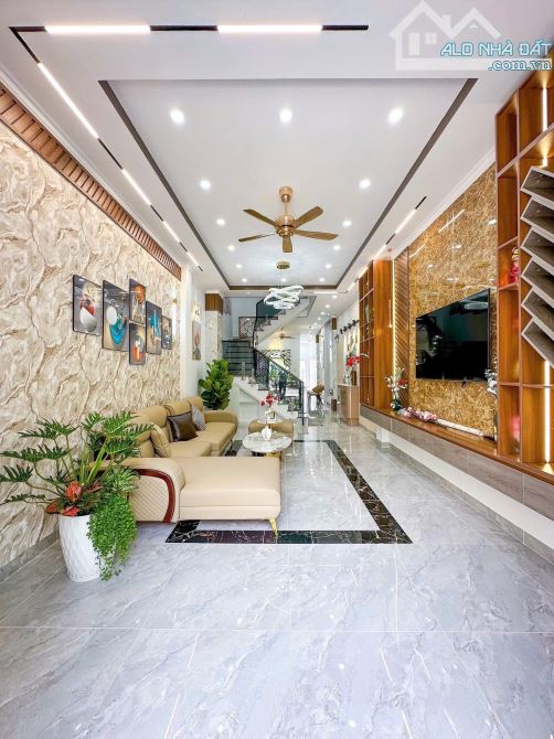 Nhà mới xây 4PN – Gần chợ, gần trường – 1 trệt 2 lầu – Sổ hồng riêng – 1 tỷ 350 triệu - 1