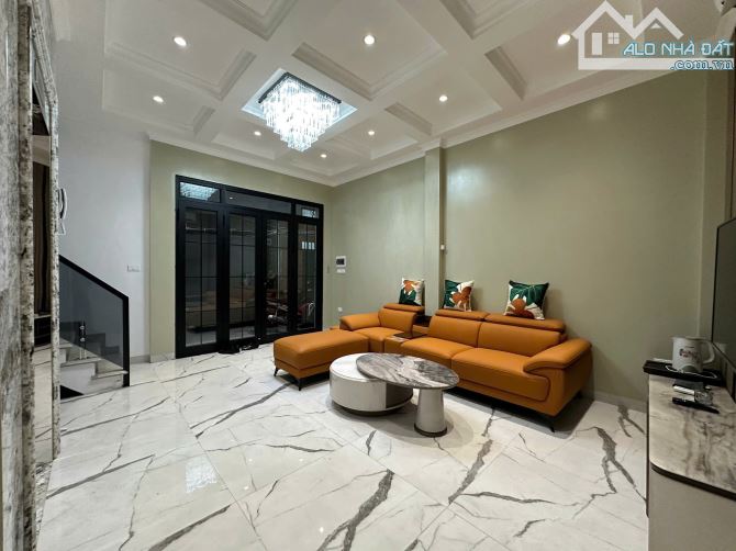 Hiếm! Nhà cực đẹp 40m2x6T thang máy. Full nội thất, 2 mặt thoáng, cách phố 15m phố Xã Đàn. - 1