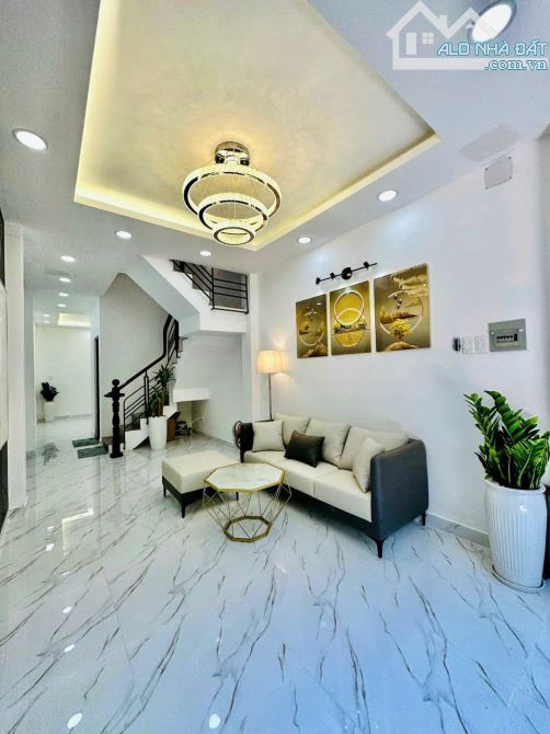 Bán nhà hẻm 10m đường Điện Biên Phủ phường 1 quận 3. Dt 4x15m (3 tầng mới) giá chỉ 14.2 tỷ - 1