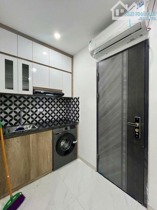 CHDV NGÃ TƯ SỞ, NGÕ RỘNG 3M THÔNG, LÔ GÓC, MT:8M, 60 TR THÁNG, CHỈ 11 TỶ - 1