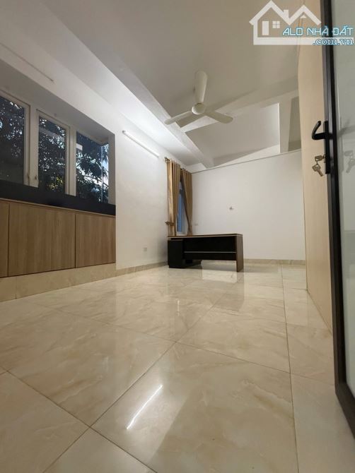 Bán biệt thự Viglacera Xuân Phương, 96m2, 5 tầng, lô góc, kinh doanh, hơn 27 tỷ. - 1