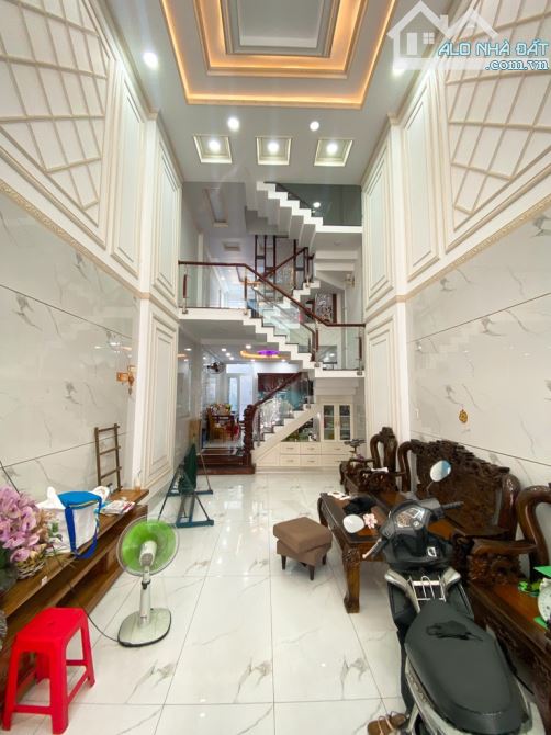 Nhà Tạ Quang Bửu ngang 4m Xây dựng 5 tầng mới chỉ 9 tỷ nhỉnh - 1