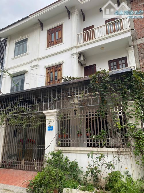 Biệt thự liền kề Cổ Nhuế - Ô tô tránh,Kinh doanh,DT 120m2 3 tầng ở sướng giá 25 tỷ - 1