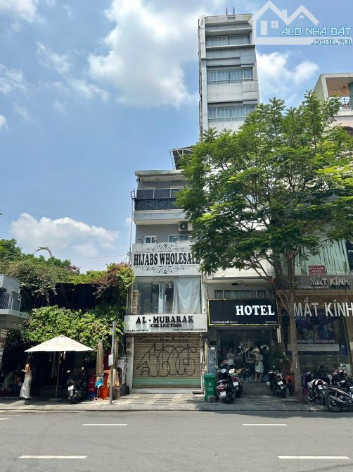 2 MẶT TIỀN VIEW CỬA TÂY CHỢ BẾN THÀNH – 4x11m [47,64m²] 4 Tầng - 50 Tỷ - 1