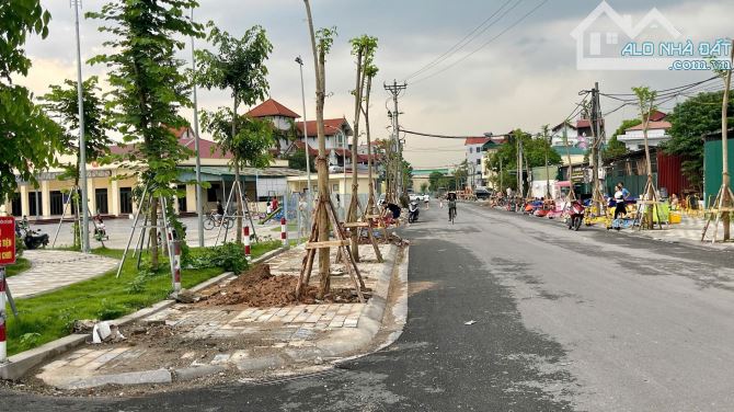 🎯 BÁN ĐẤT 70M2 NGAY NVH THÔN CỔ ĐIỂN - MẶT TIỀN THOÁNG - Ô TÔ VÀO ĐẤT. - 1