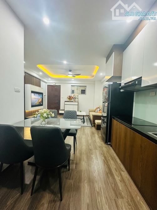 Chỉ 4.5 tỷ sở hữu ngay căn hộ chung cư 63m2 Khu Đô Thị Linh Đàm 2N2VS full nội thất