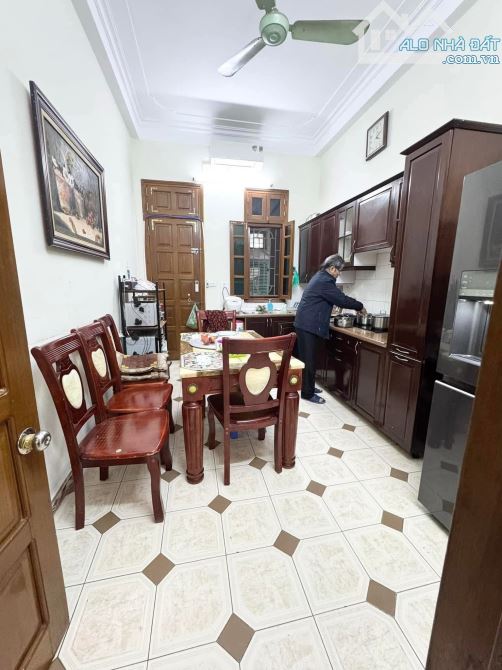 Ngọt ngào! Phân lô Giảng Võ 53m2, 2 mặt ngõ, ô tô đỗ cổng, dân xây, gần phố - 1