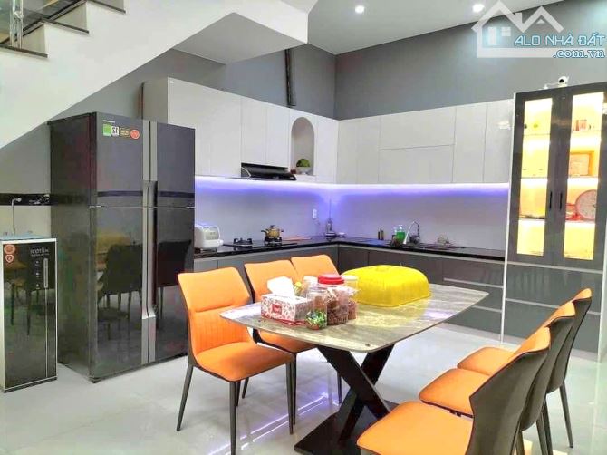 SIÊU PHẨ.M MẶT TIỀ.N NỘI BỘ LÊ VĂN QUỚI - NGÃ TƯ 4 XÃ - ( 4X16M ) - 1