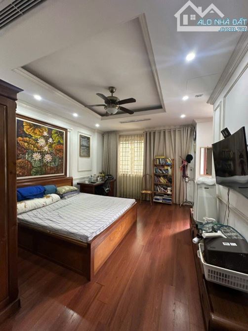 KHU LIỀN KỀ FAFIM - NGUYỄN TRÃI - BẢO VỆ 24/24 Dt 92m2 5 tầng mt 5.5m Giá 37.5 tỷ - 1