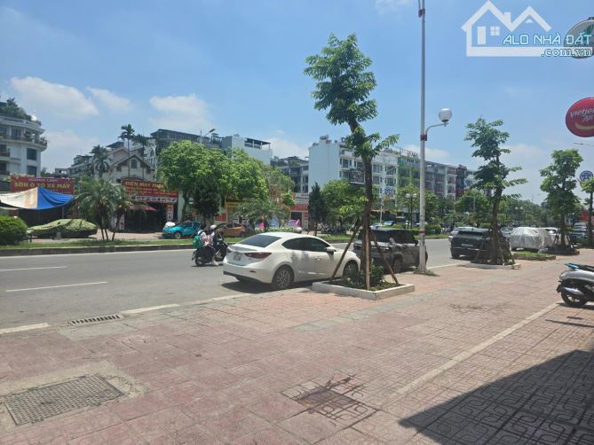 NHÀ ĐẤT HỒNG TIẾN 24 tỷ 120m MẶT TIỀN 7m NGÕ Ô TÔ, LONG BIÊN HÀ NỘ - 1