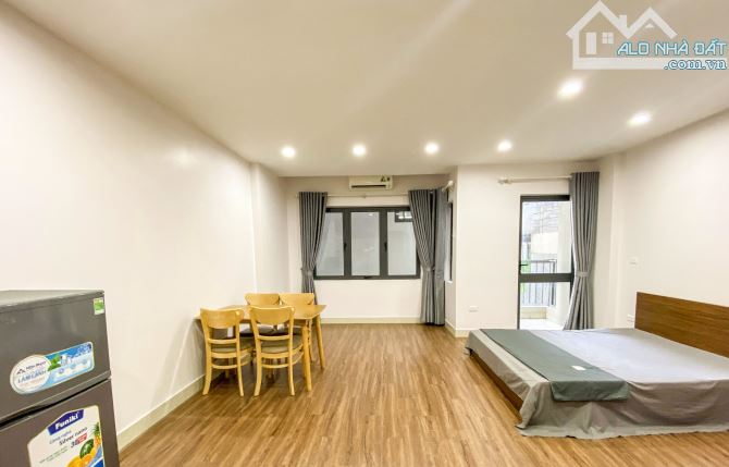 BÁN NHÀ BA ĐÌNH, NGAY Ô TÔ TRÁNH CÓ VỈA HÈ, TÒA CHDV PHỐ VĂN CAO, LÔ GÓC, MỚI, 100*8, MT6 - 2