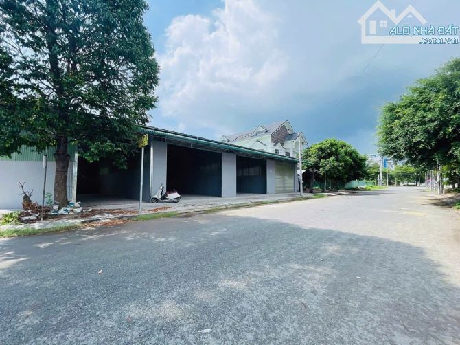 Cơ hội thuê kho trống 1000m² KV Nam Cần Thơ – Góc 2 mặt tiền, phù hợp trung chuyển - 1