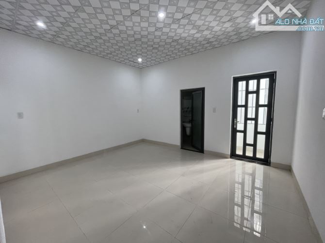 Bán nhà 1 trệt 2 lầu đường Lê Chân,P.Long Tâm - Bà Rịa, Giá bán: 5,3tỷ, DT:95m2 - 13