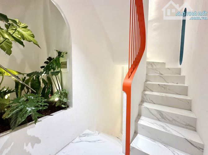 BÁN NHÀ, đường Lê Quang Định, Quận Bình Thạnh, Dt: 42m2- 3 lầu. Giá rẻ 6.25 tỷ - 17