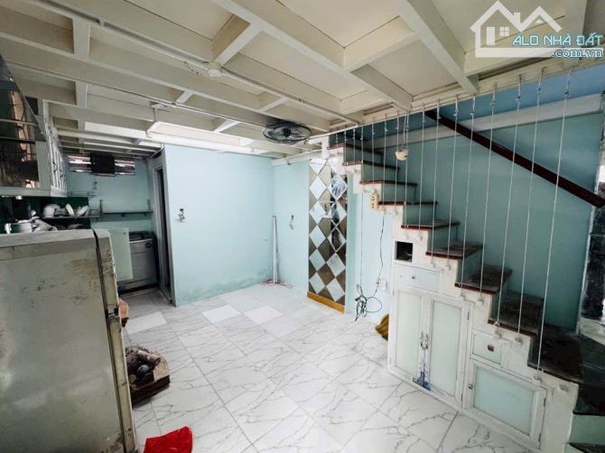 ❌HIẾM- PHÚ NHUẬN- 20M2- 2 TẦNG 2 PHÒNG NGỦ- 3 MẶT HẺM - CHỈ NHỈNH 2 TỶ - 2