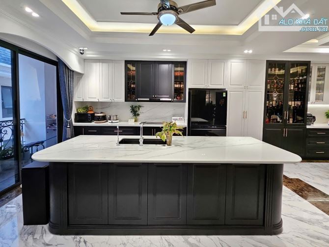 Bán Nhà 6Tầng KĐT Vạn Phúc City full Nội Thất Cao Cấp, Gần 1000m2 Sàn ĐTu KD Siêu VIp - 2