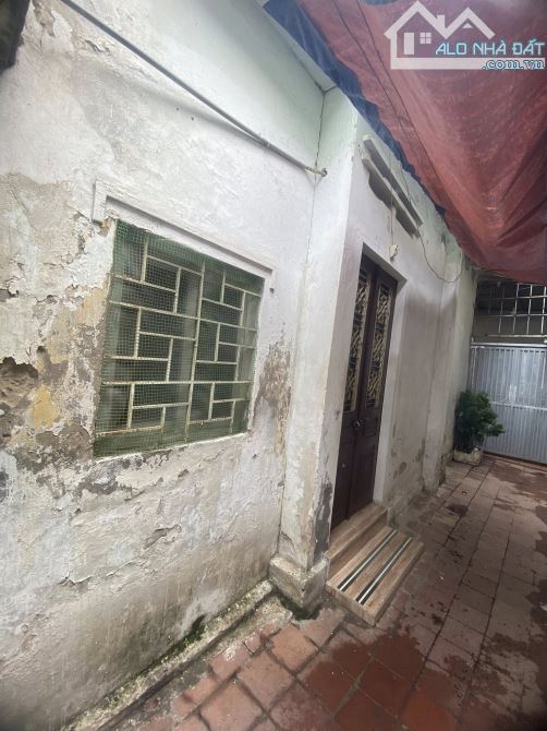 BÁN NHÀ HOÀNG ĐẠO THÀNH . C4 . DT 150 M . MT 12M . GIÁ 15,6 TỶ . VỊT RÍ ĐẸP NHẤT - 2