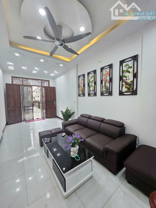 PHỐ ĐẠI TỪ -NGUYỄN CẢNH DỊ BÁN NHÀ 42M2 GIÁ CHỈ NHỈNH 7 TỶ TRƯỚC  NHÀ THOÁNG SÁNG - 2
